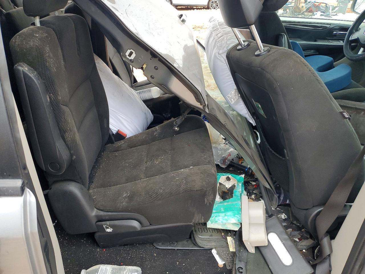 2016 Dodge Grand Caravan Se - zdjęcie 11