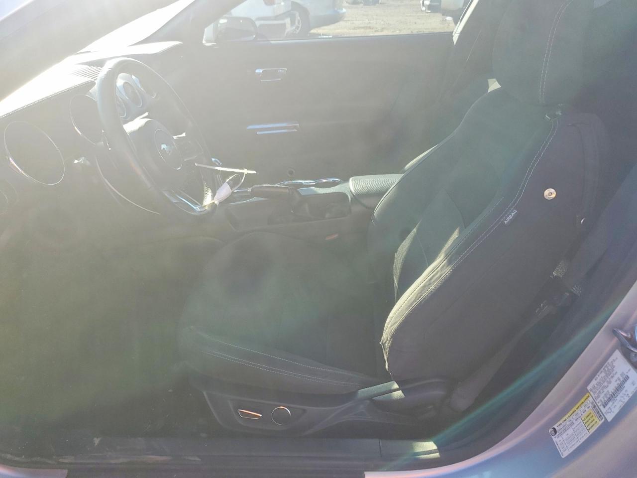 2016 Ford Mustang - zdjęcie 7