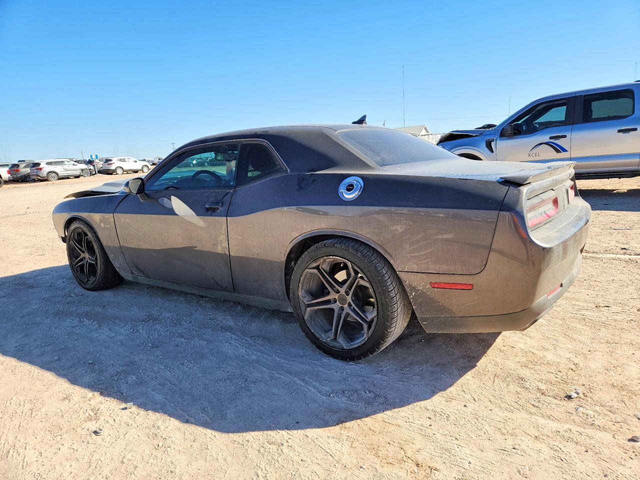 2016 Dodge Challenger R/T - zdjęcie 2