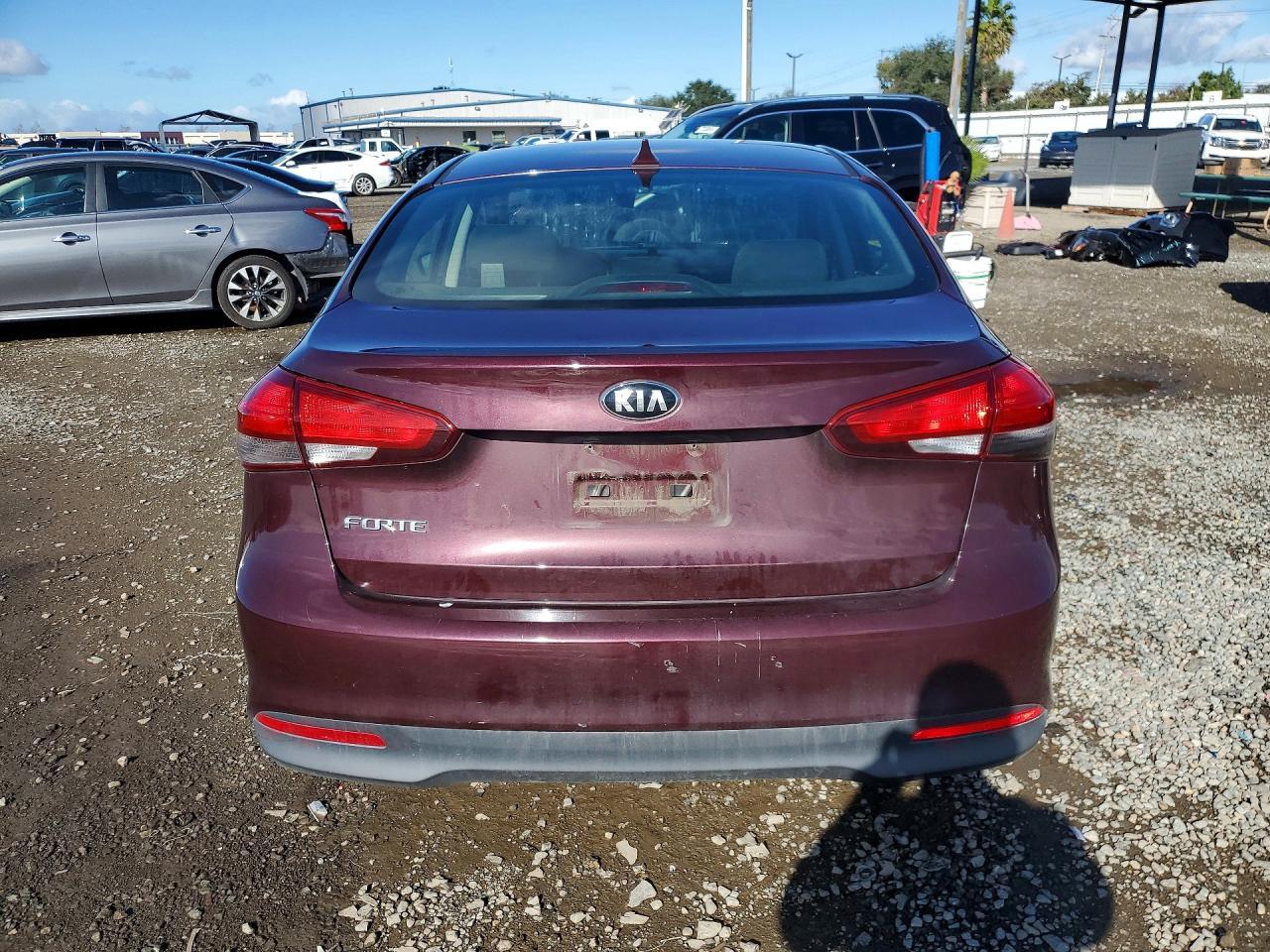 2017 Kia Forte Lx - zdjęcie 6
