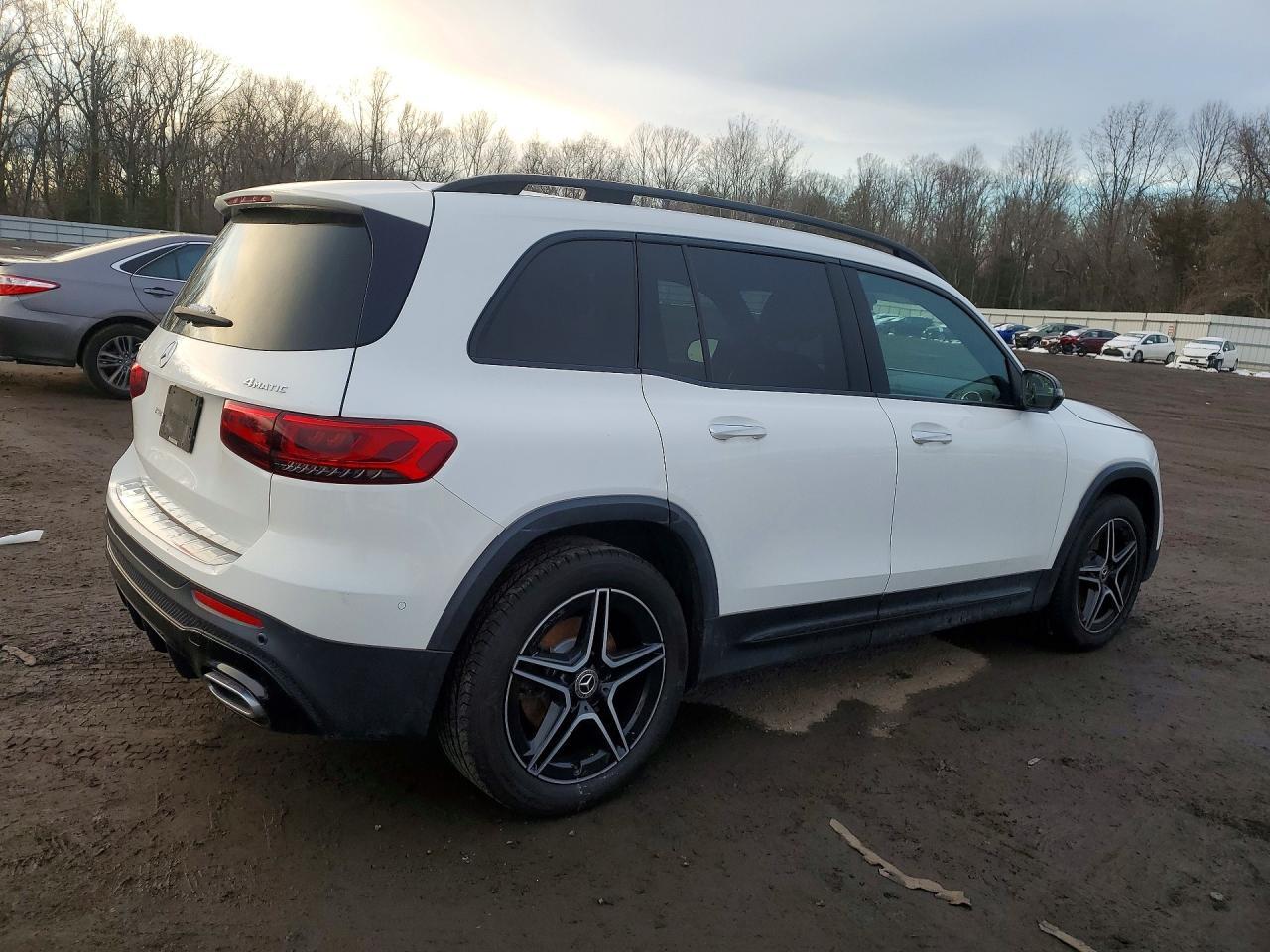 2021 Mercedes-Benz Glb 250 4Matic - zdjęcie 3