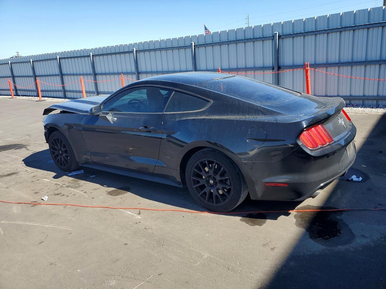 2016 Ford Mustang - zdjęcie 2