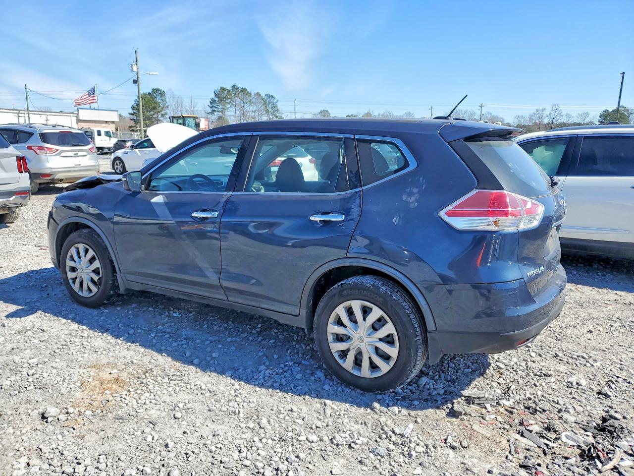 2015 Nissan Rogue S - zdjęcie 2