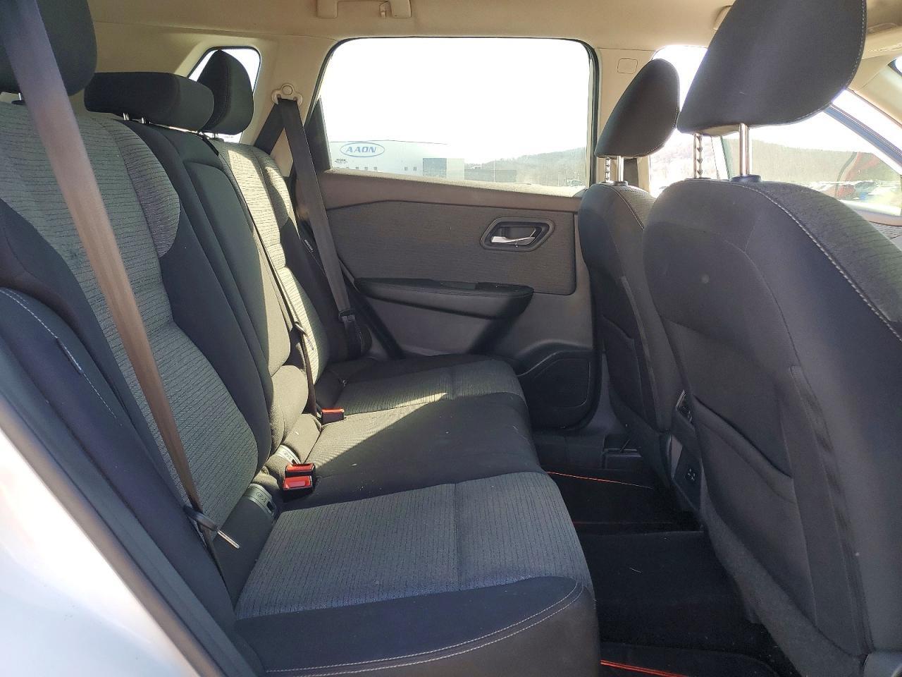 2021 Nissan Rogue Sv - zdjęcie 11