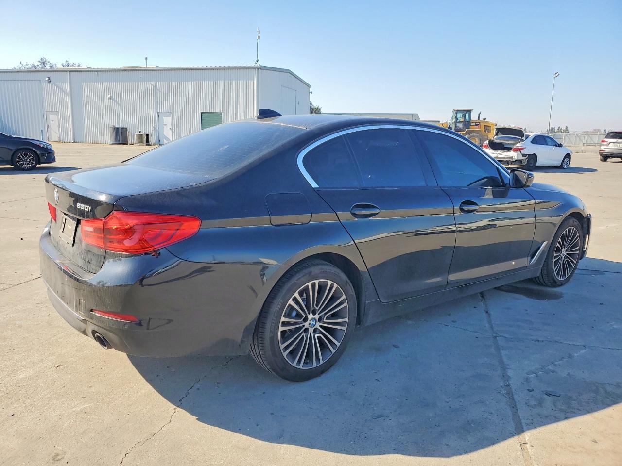 2019 BMW 530 I - zdjęcie 3