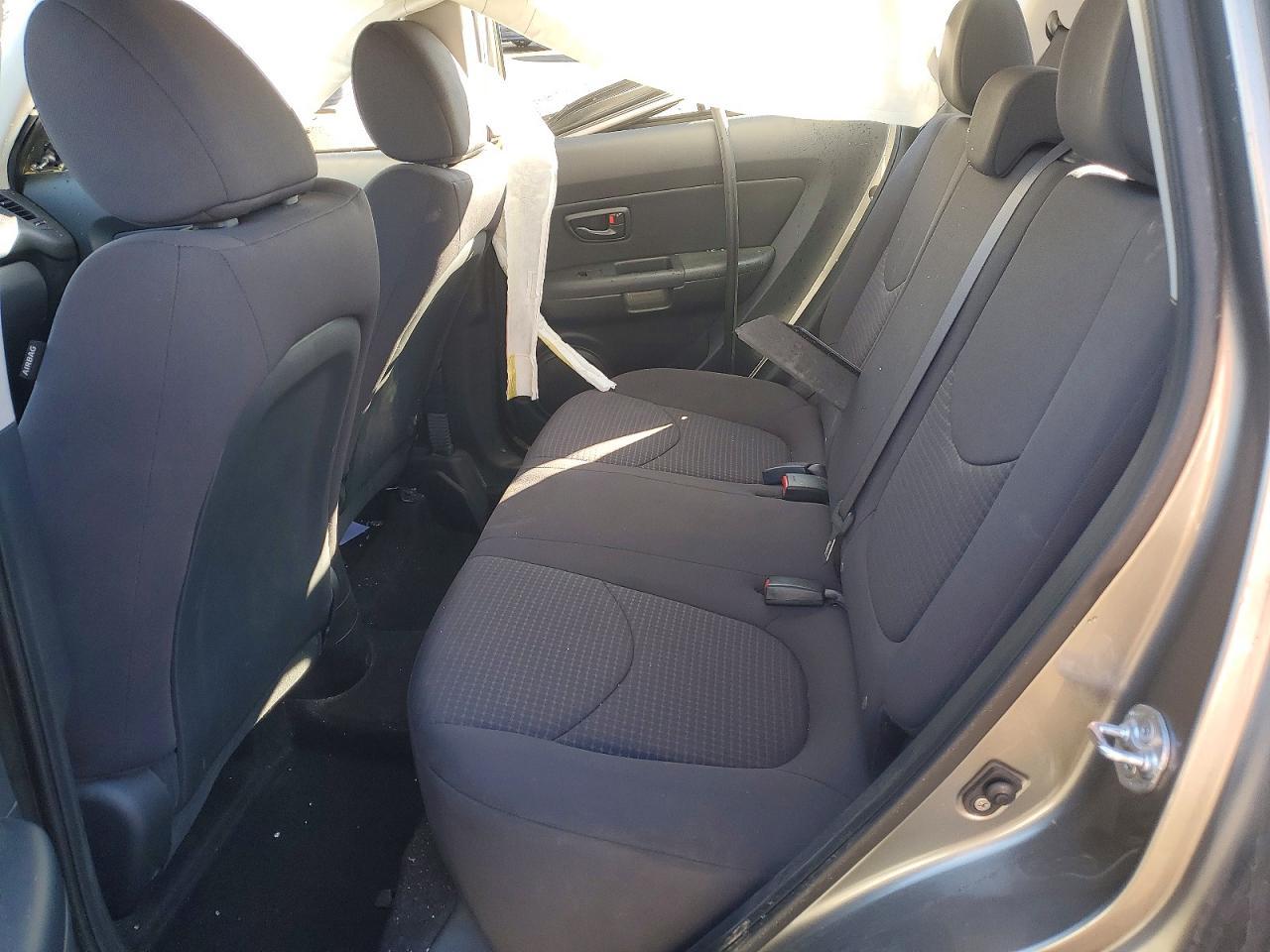 2013 Kia Soul Base - zdjęcie 10