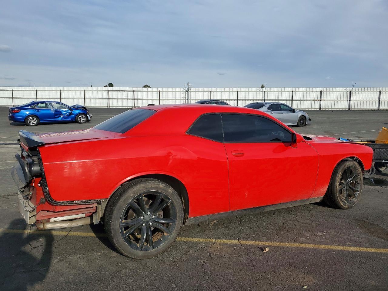 2016 Dodge Challenger Sxt - zdjęcie 3