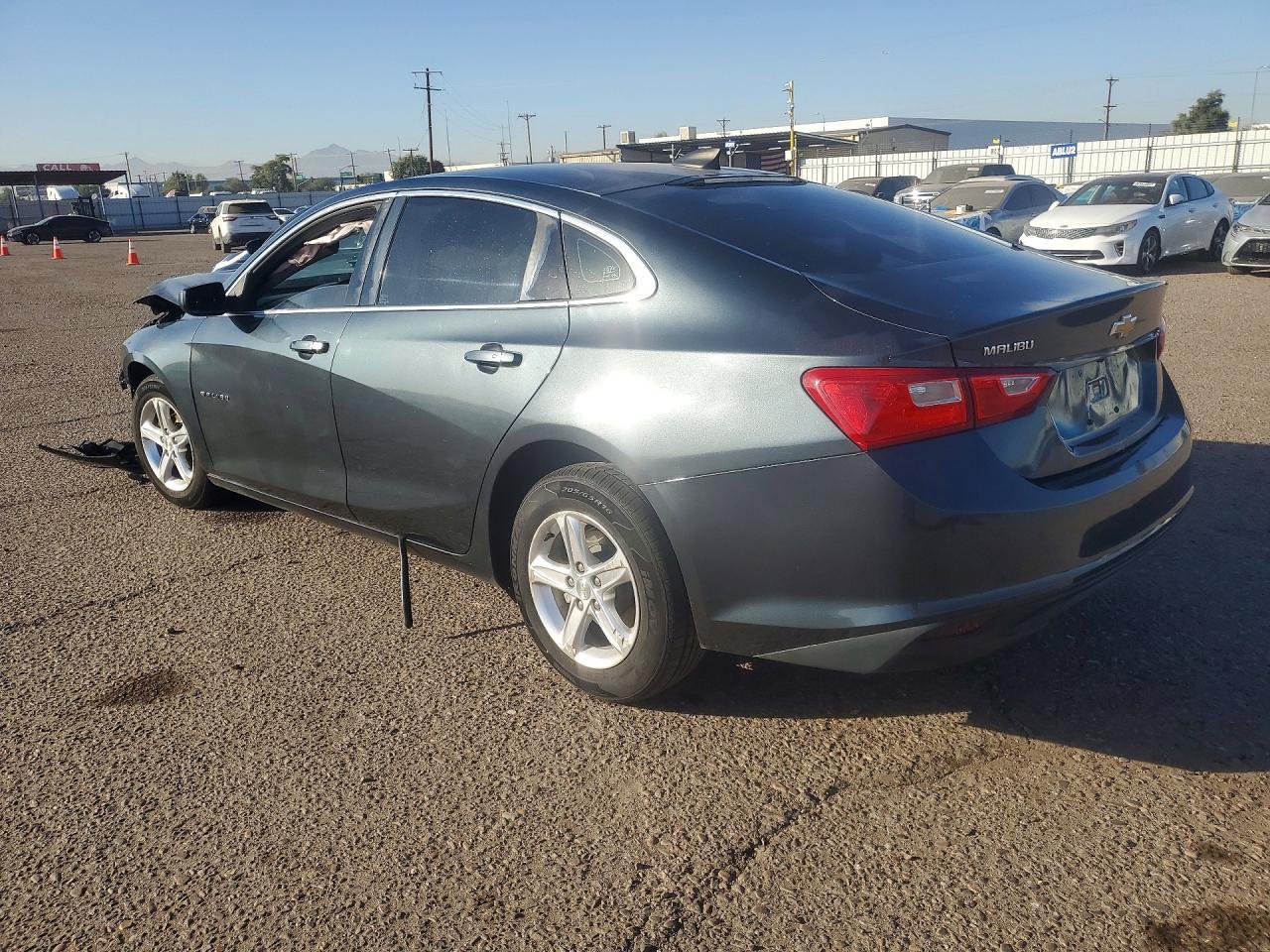 2020 Chevrolet Malibu Ls - zdjęcie 2