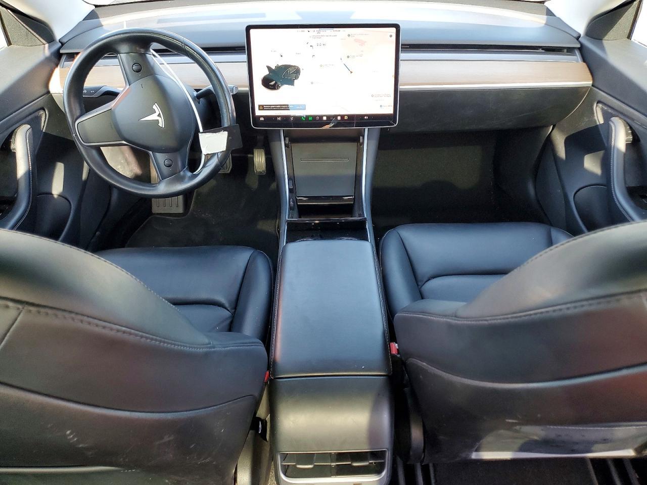 2018 Tesla Model 3 - zdjęcie 8