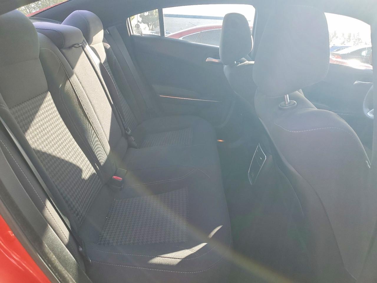 2017 Dodge Charger Sxt - zdjęcie 10