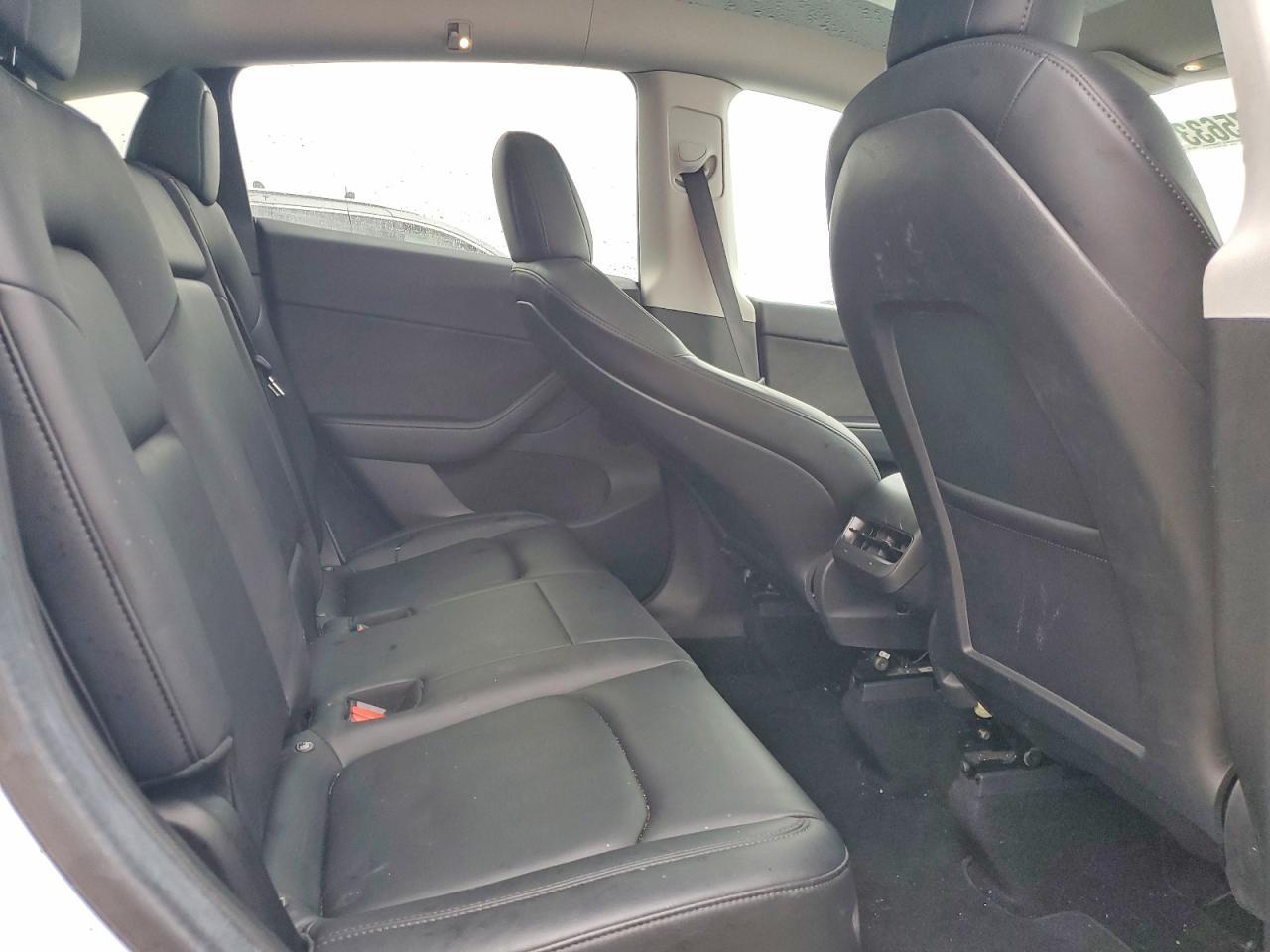 2021 Tesla Model Y - zdjęcie 10