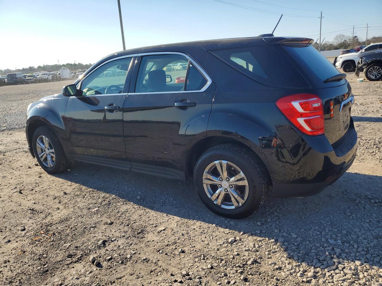 2023 Chevrolet Equinox Ls - zdjęcie 2