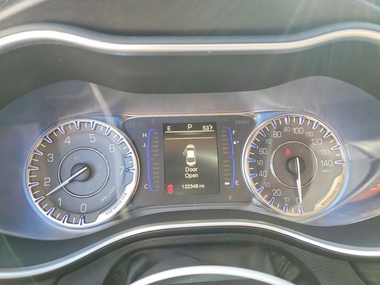 2015 Chrysler 200 Limited - zdjęcie 9