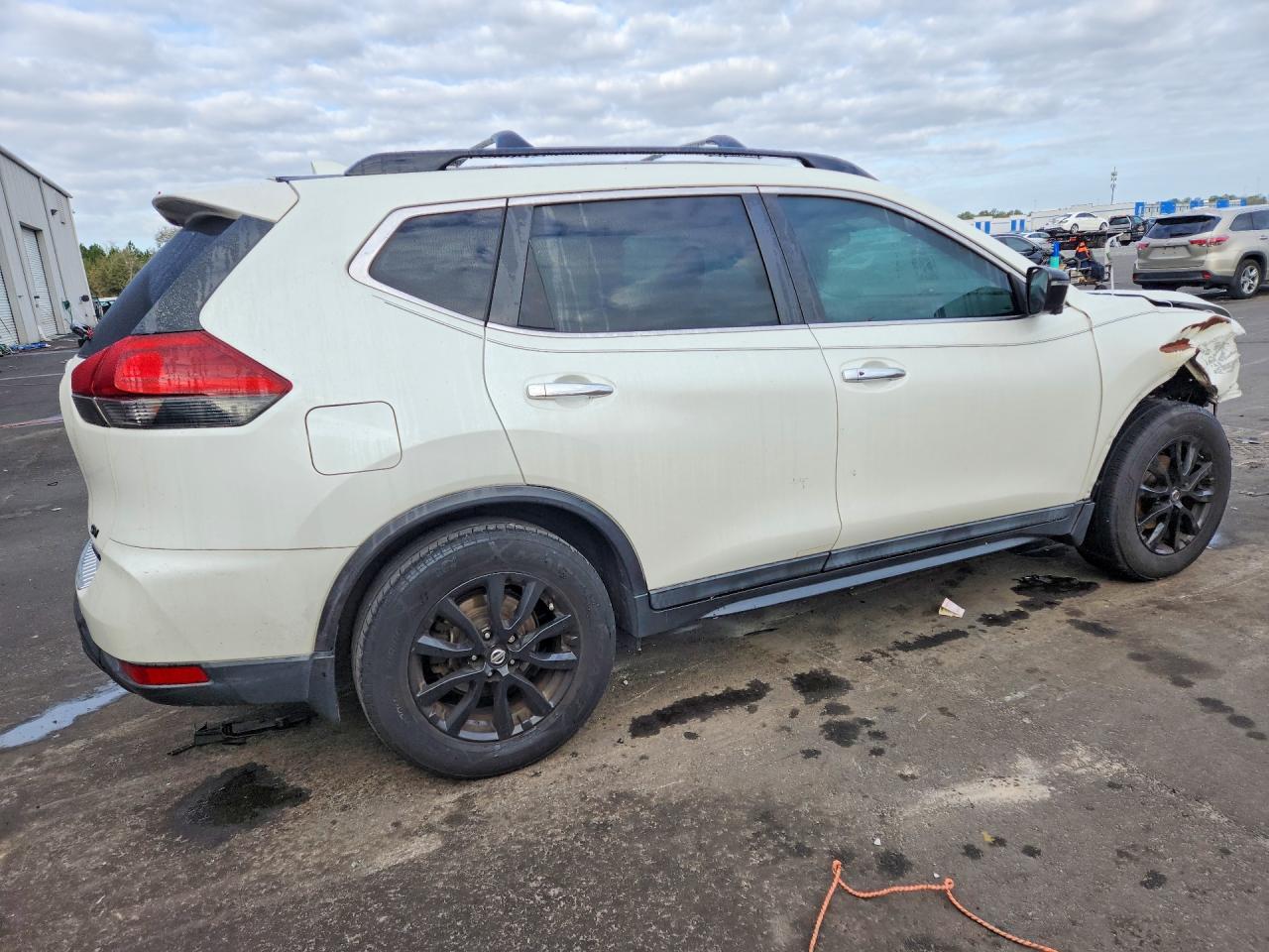 2018 Nissan Rogue Sv - zdjęcie 3