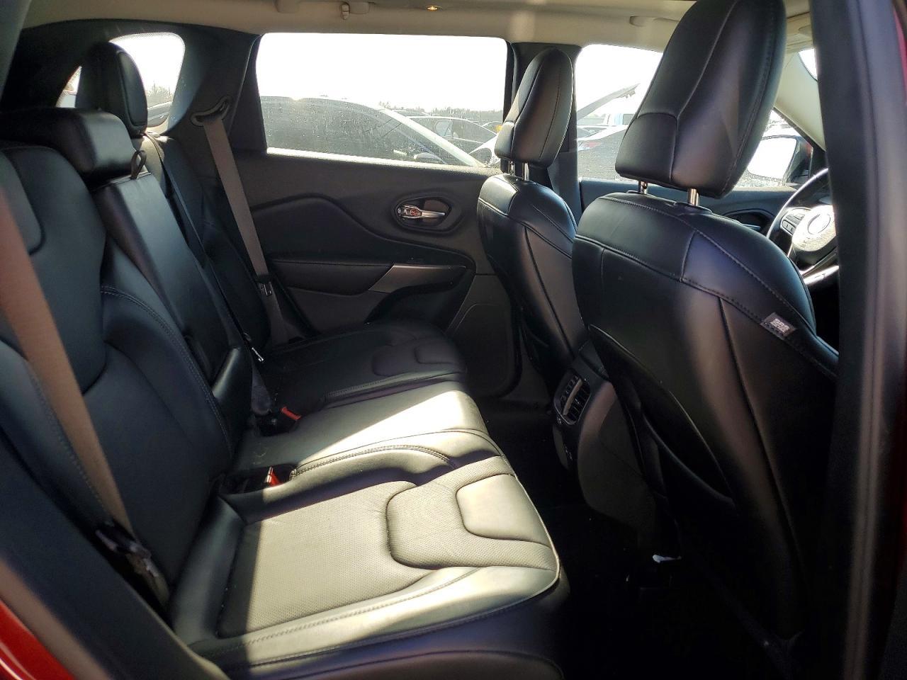 2021 Jeep Cherokee Limited - zdjęcie 10