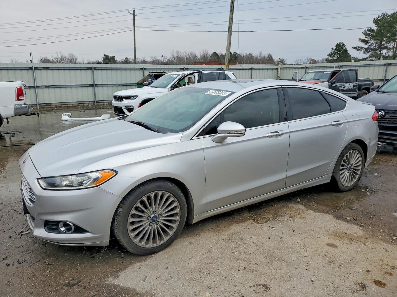 2014 Ford Fusion Titanium - zdjęcie główne