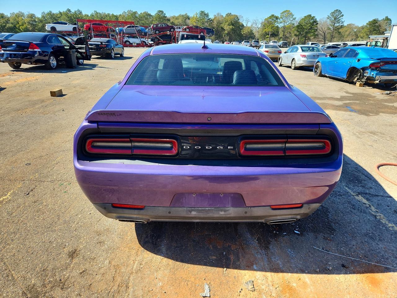 2016 Dodge Challenger Sxt - zdjęcie 6