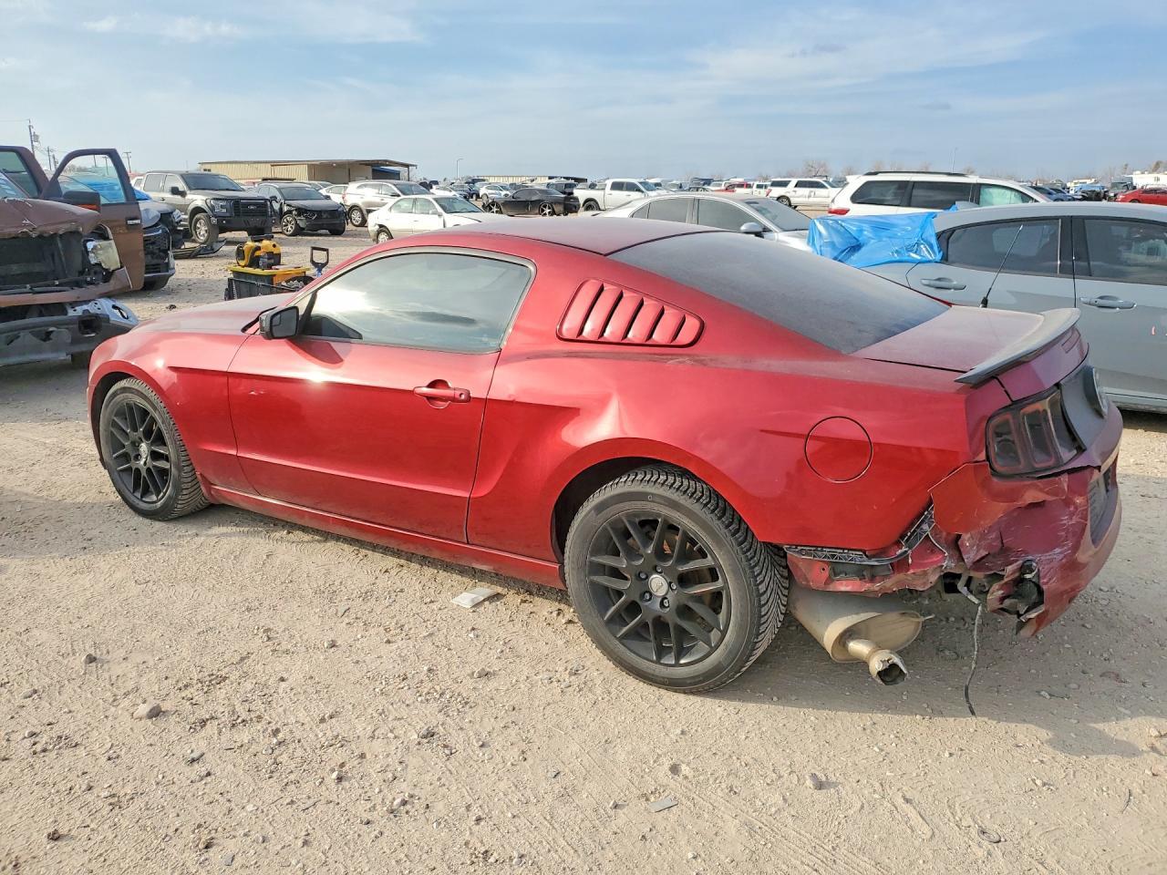 2014 Ford Mustang - zdjęcie 2