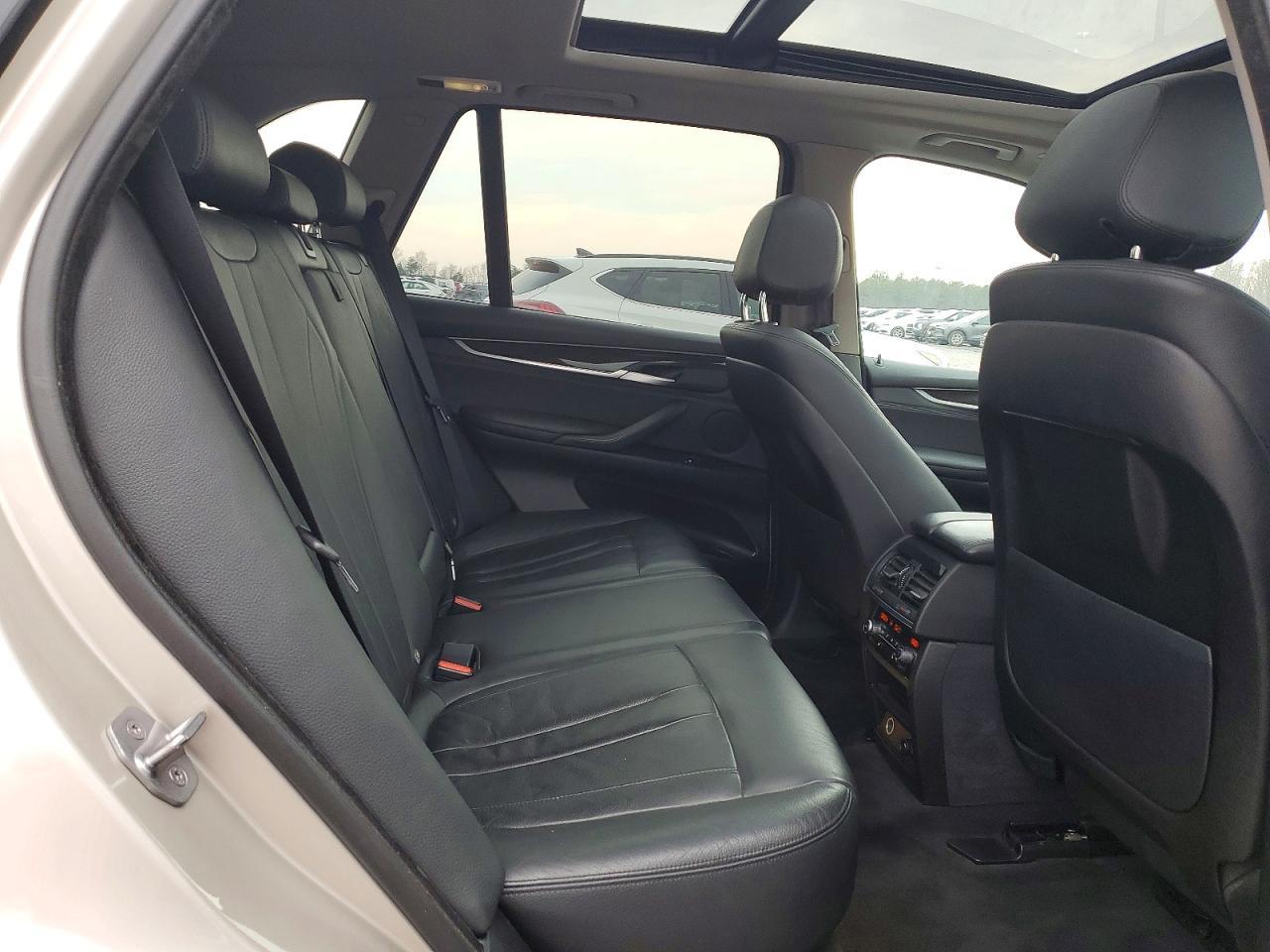 2015 BMW X5 xDrive35D - zdjęcie 11