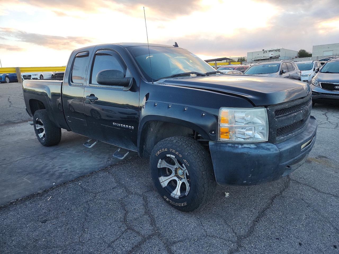 2013 Chevrolet Silverado K1500 Lt - zdjęcie 4