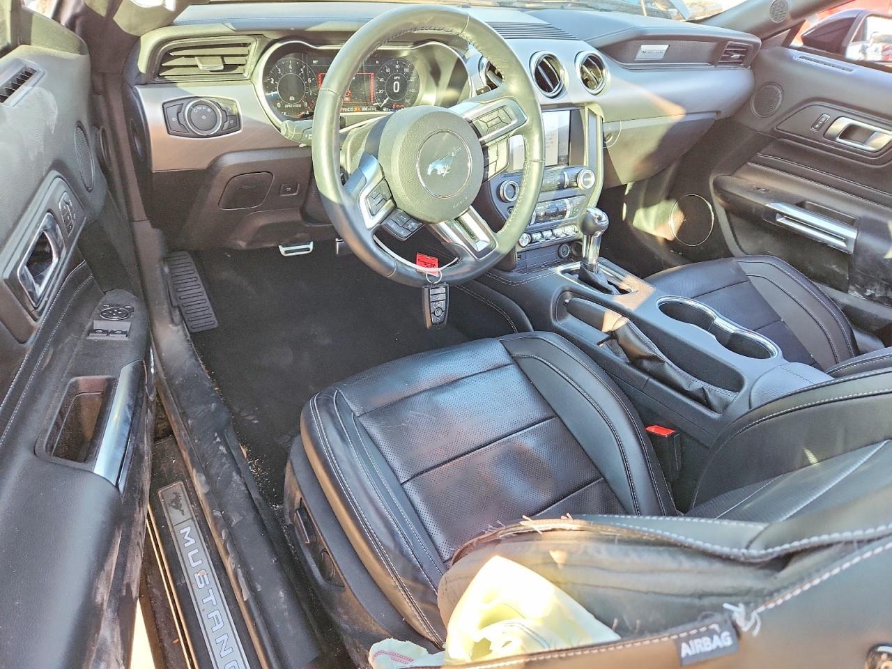 2023 Ford Mustang Gt - zdjęcie 8