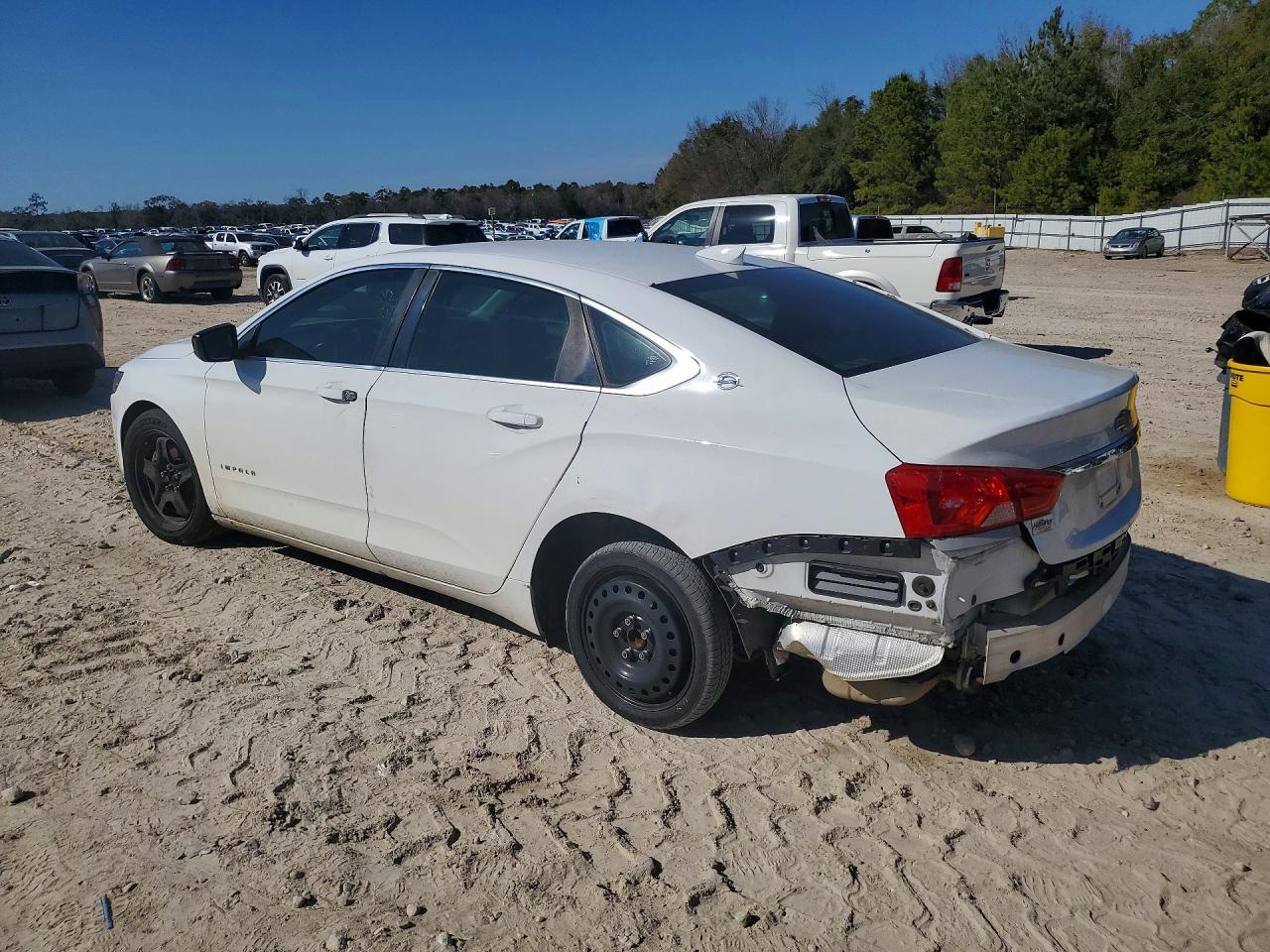 2015 Chevrolet Impala Ls - zdjęcie 2