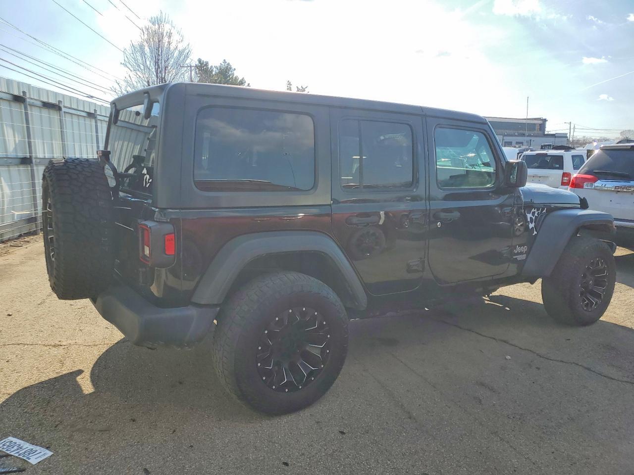 2020 Jeep Wrangler Unlimited Sport - zdjęcie 3