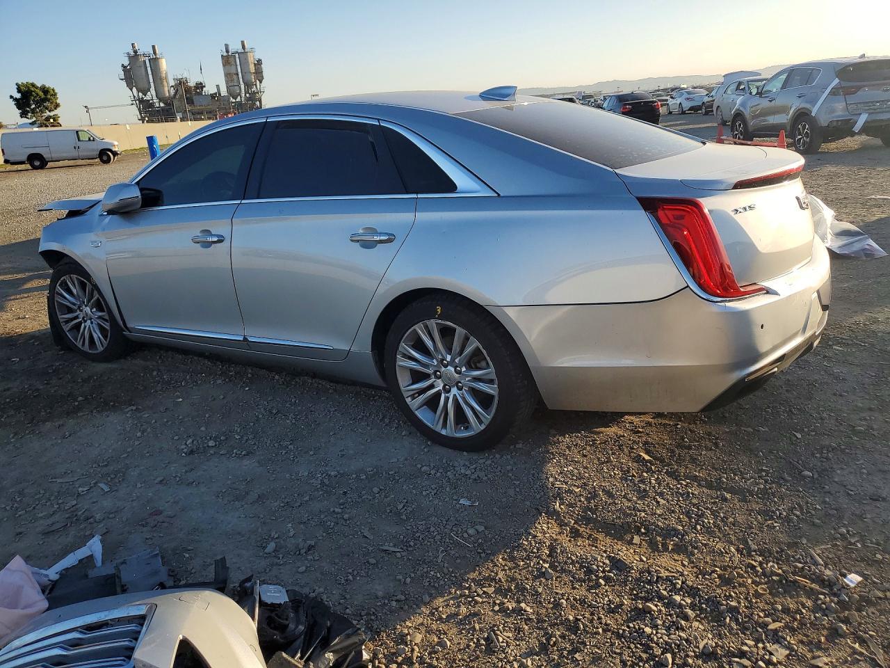2018 Cadillac Xt5 - zdjęcie 2