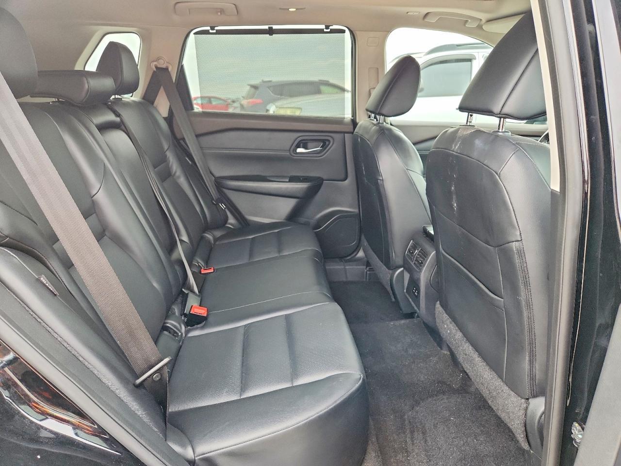 2023 Nissan Rogue Sv - zdjęcie 11