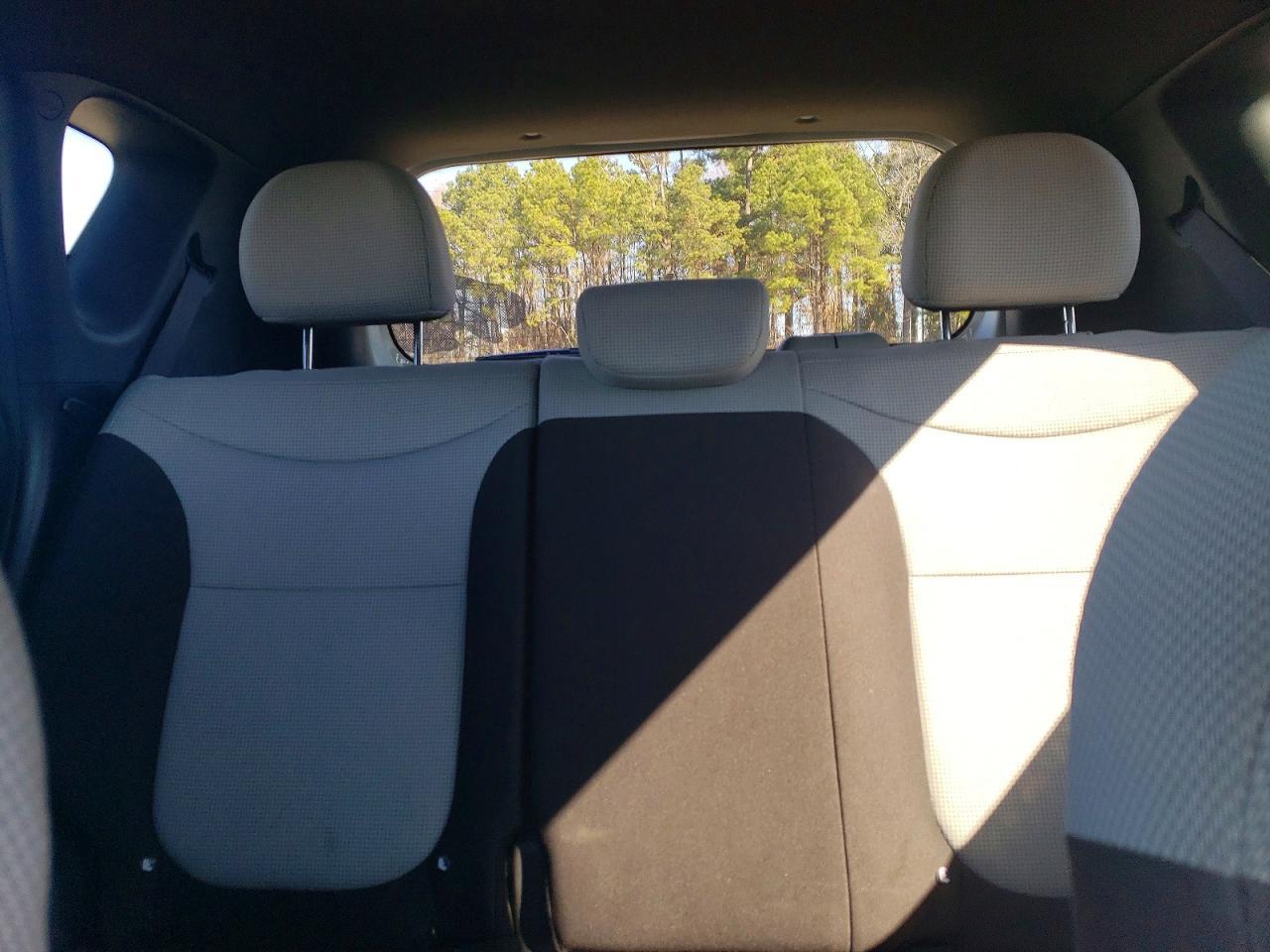 2016 Kia Soul Base - zdjęcie 10