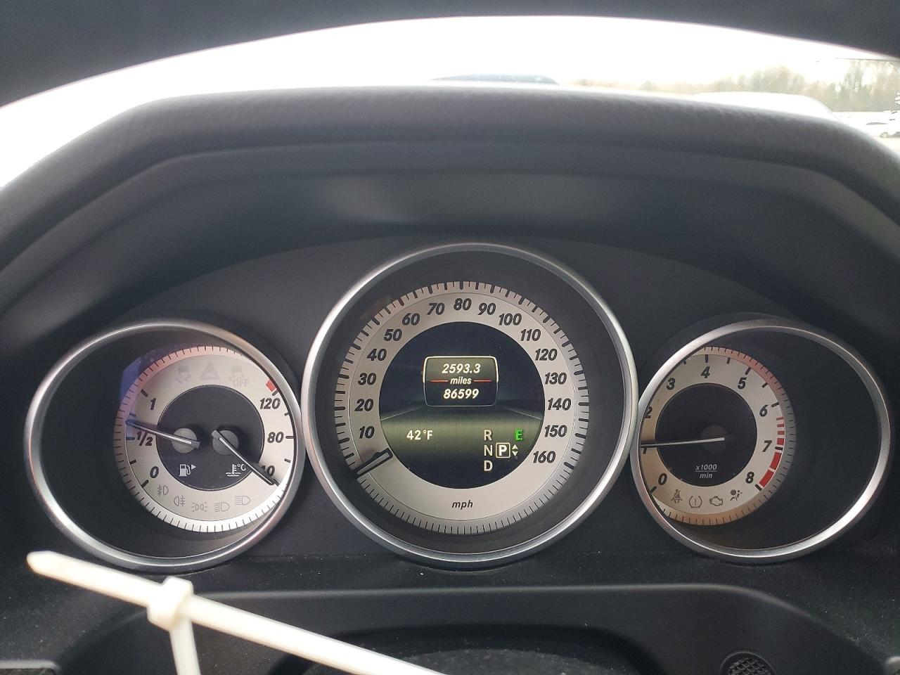 2016 Mercedes-Benz E 350 - zdjęcie 9