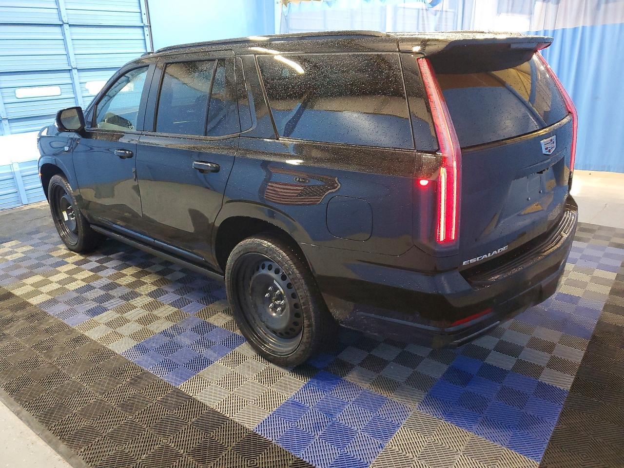 2026 Cadillac Escalade Sport Platinum - zdjęcie 2