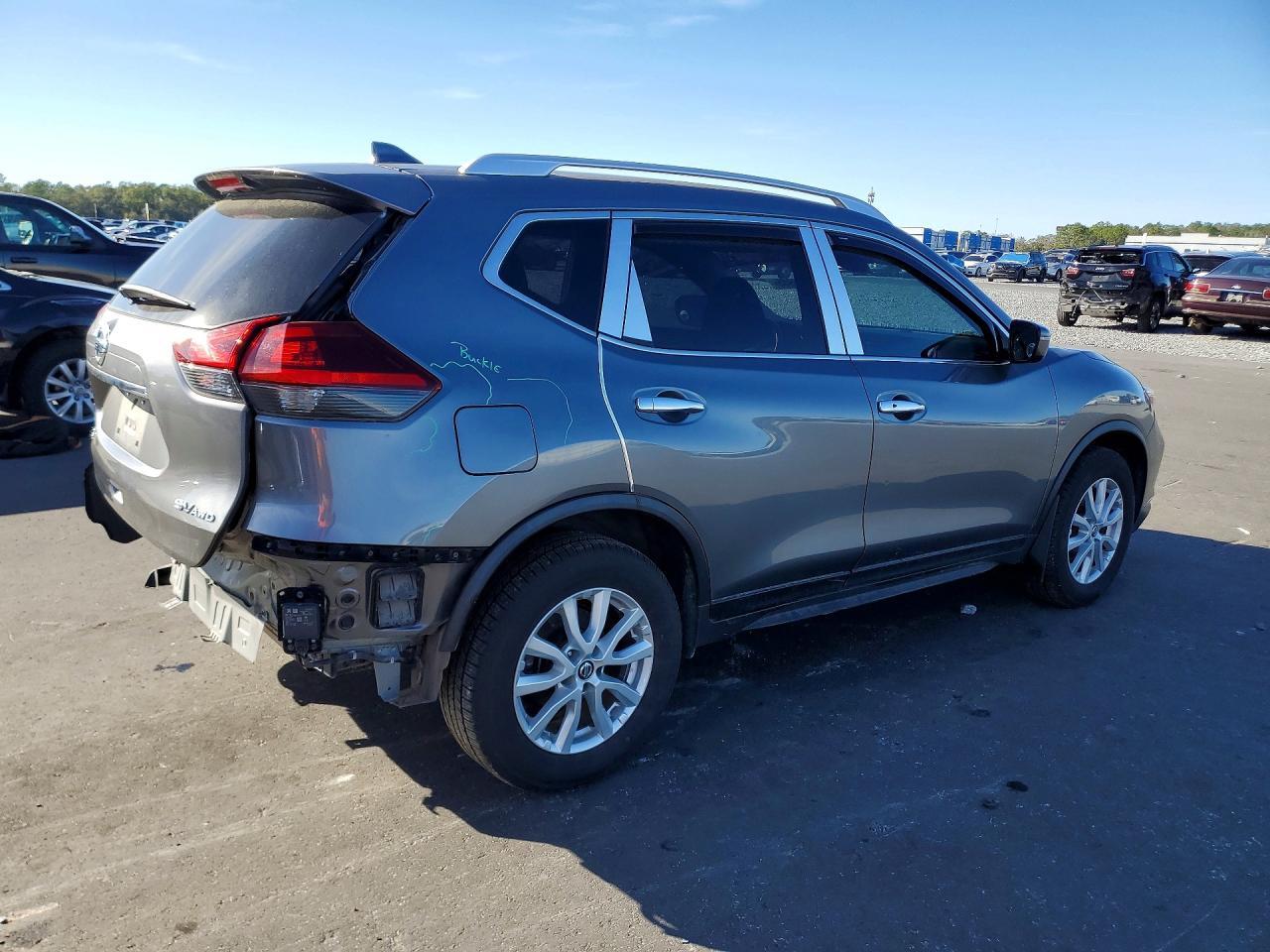 2019 Nissan Rogue Sv - zdjęcie 3