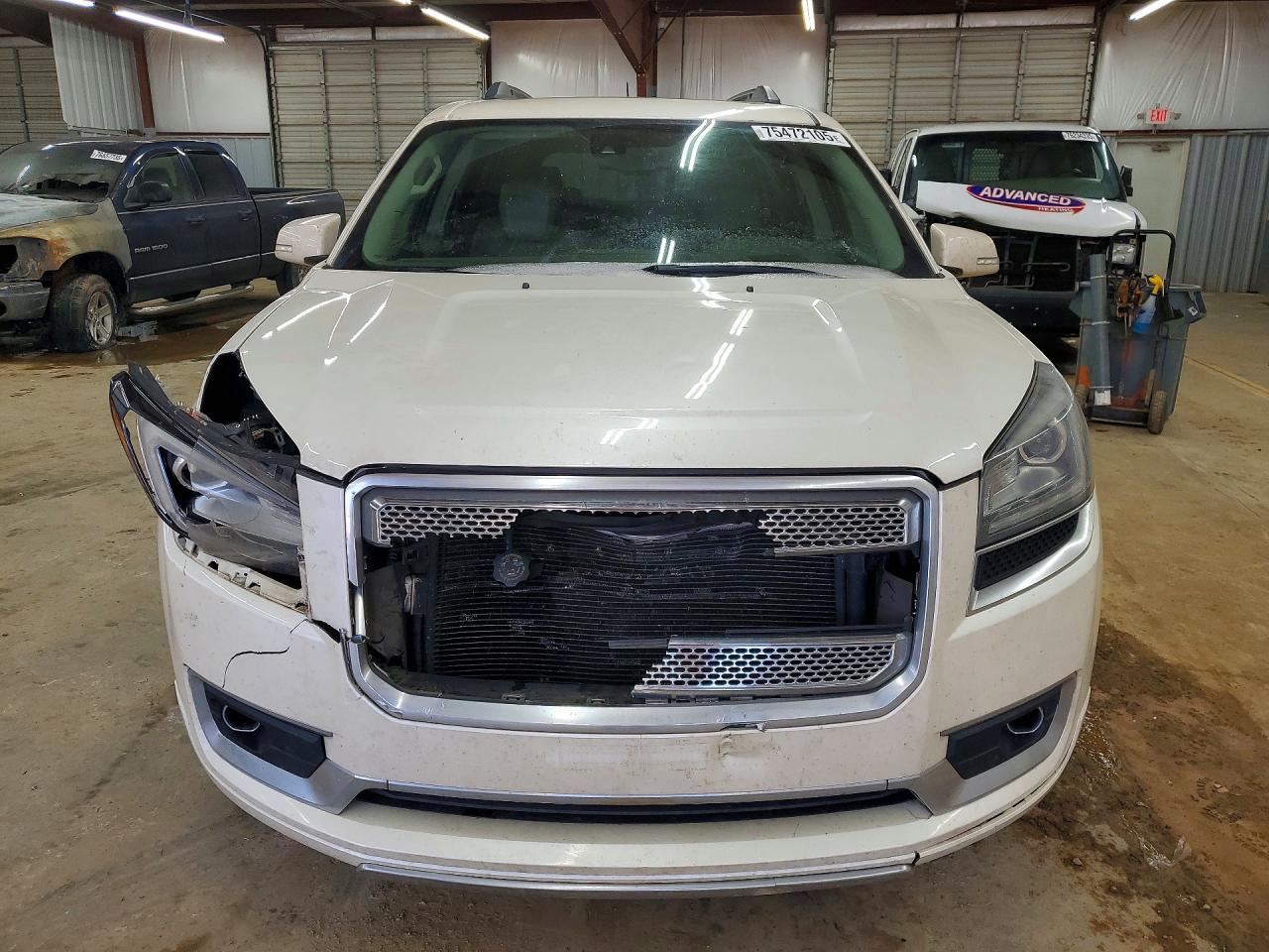 2014 GMC Acadia Denali - zdjęcie 5