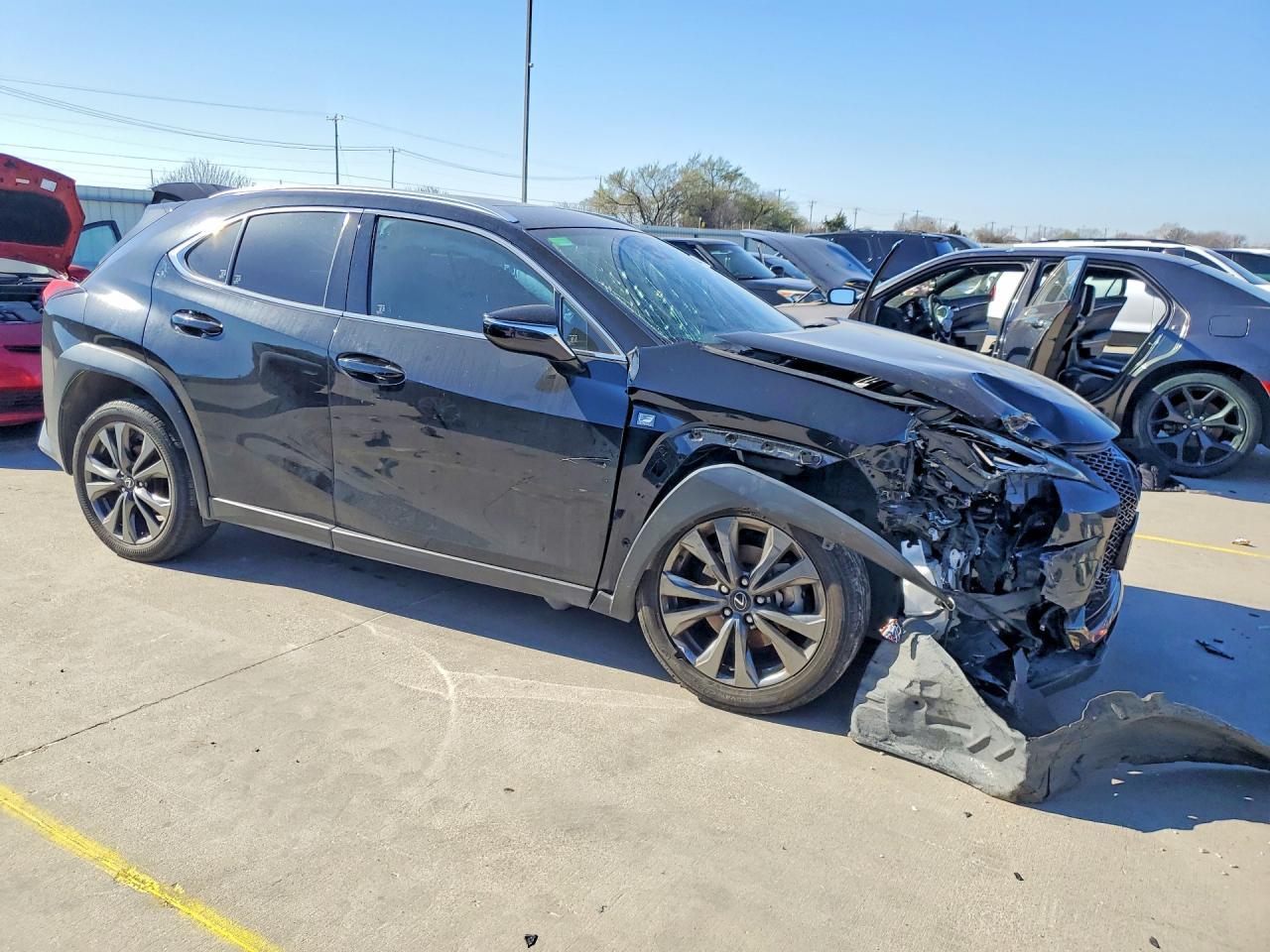 2021 Lexus Ux 200 - zdjęcie 4