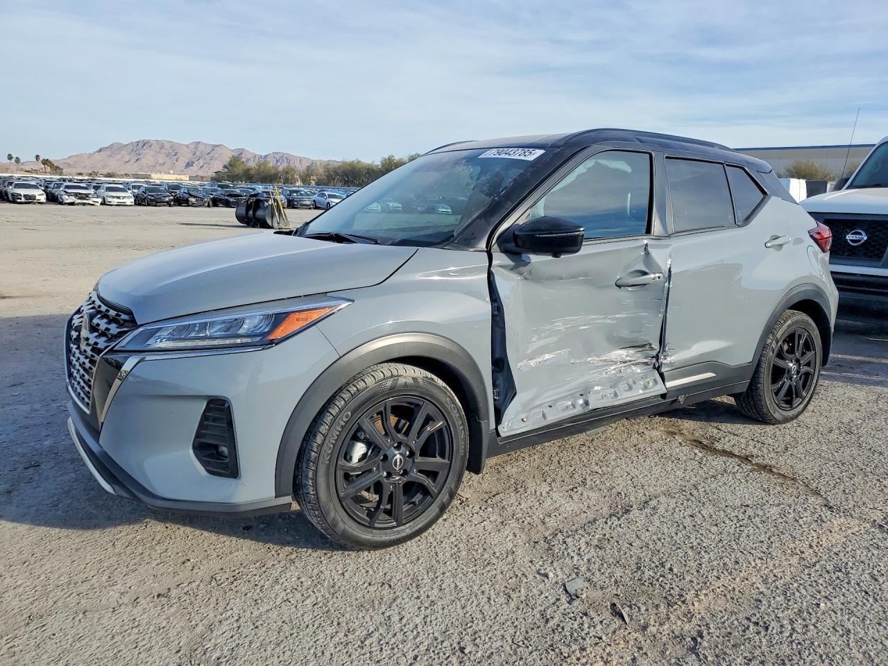 2023 Nissan Kicks Sr - zdjęcie główne