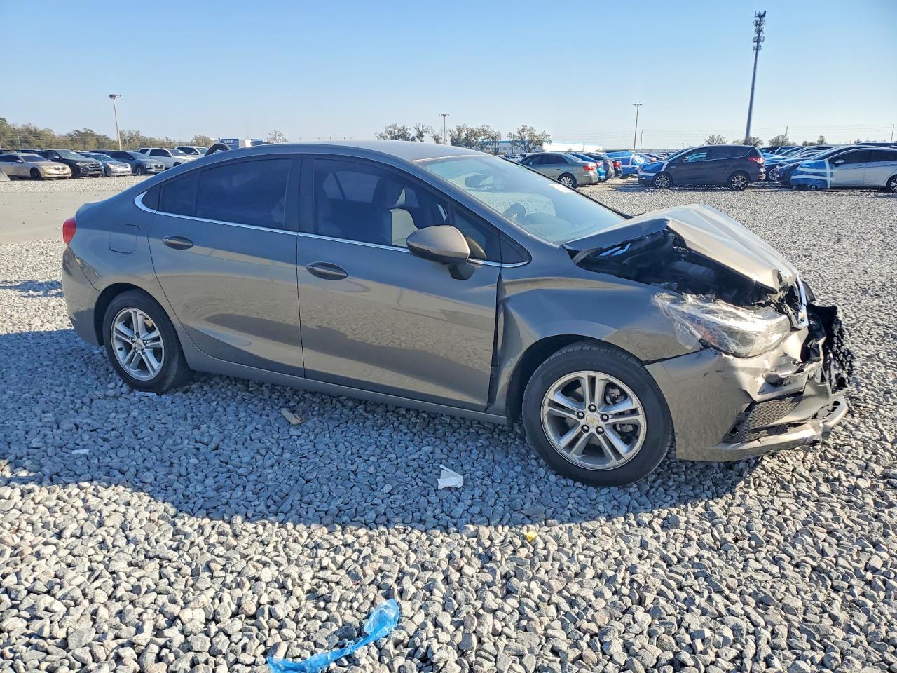 2017 Chevrolet Cruze Lt - zdjęcie 4