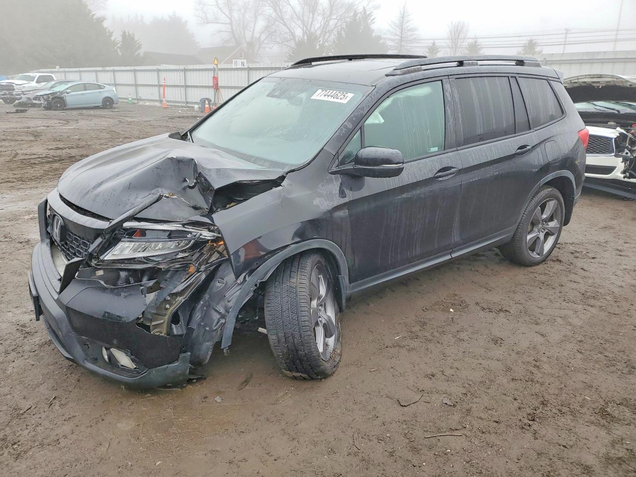 2019 Honda Passport Touring - zdjęcie główne