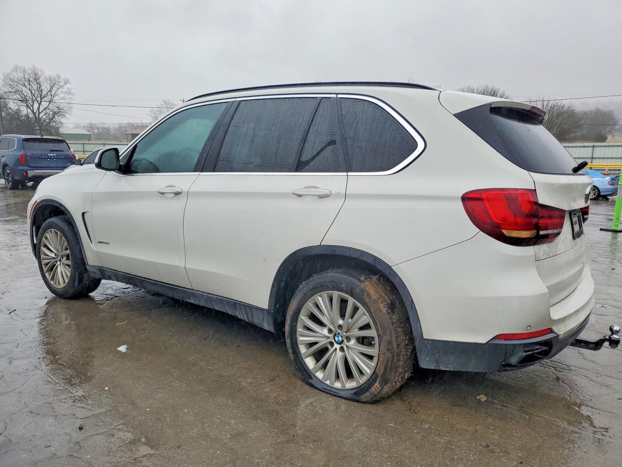 2015 BMW X5 xDrive50I - zdjęcie 2