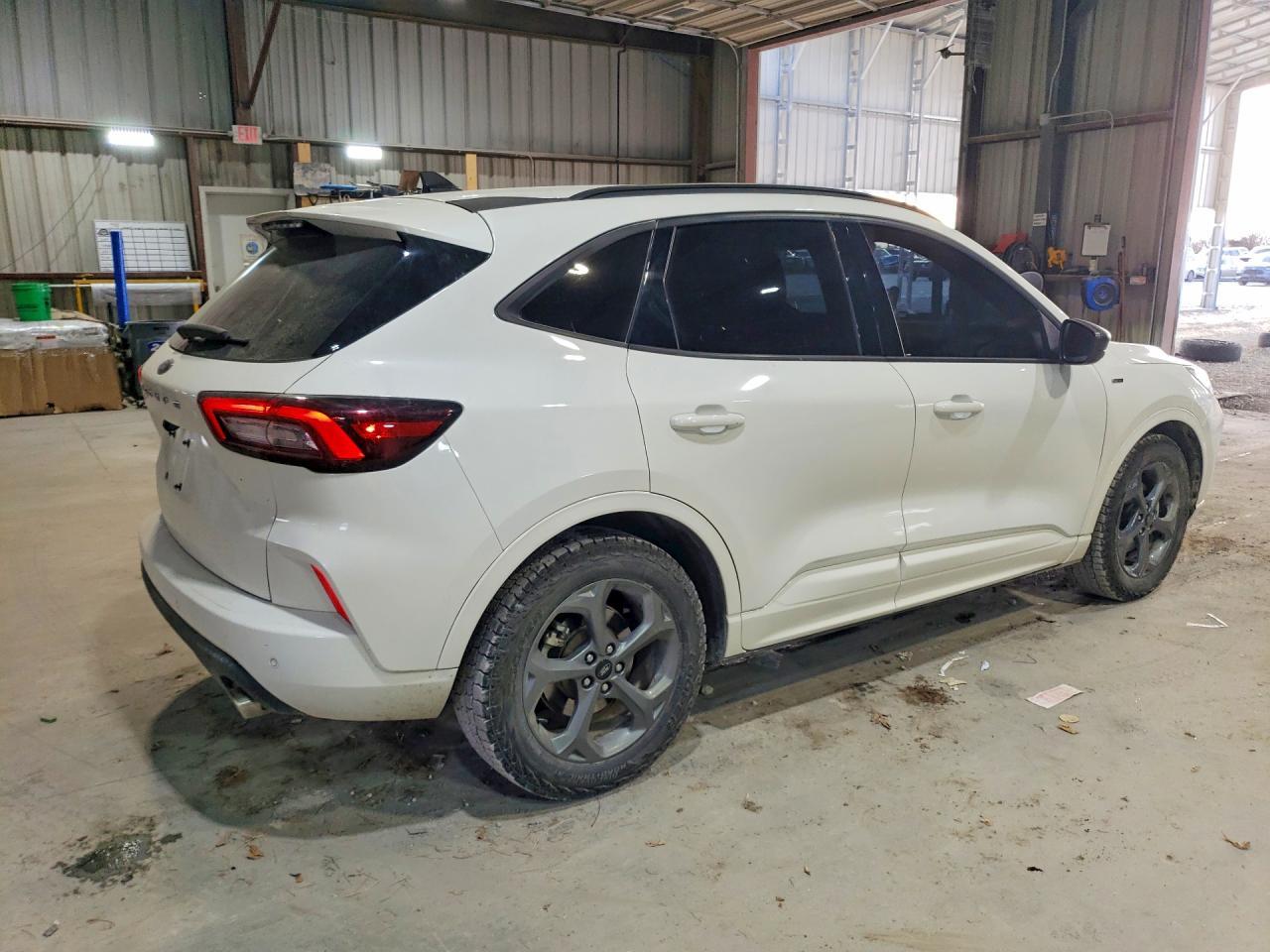 2023 Ford Escape St Line - zdjęcie 3