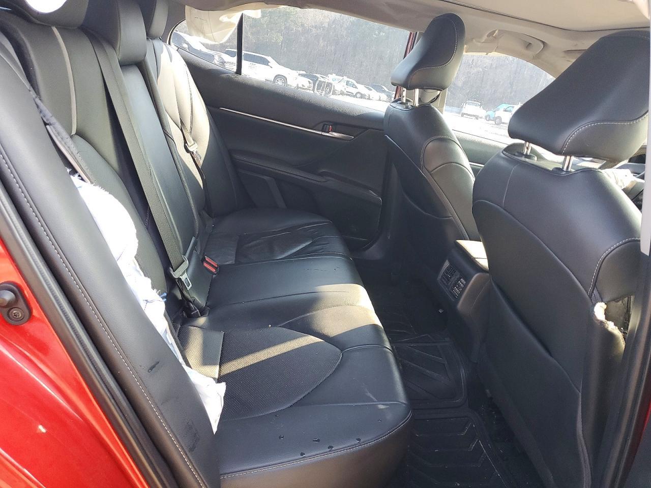 2021 Toyota Camry Xse - zdjęcie 10