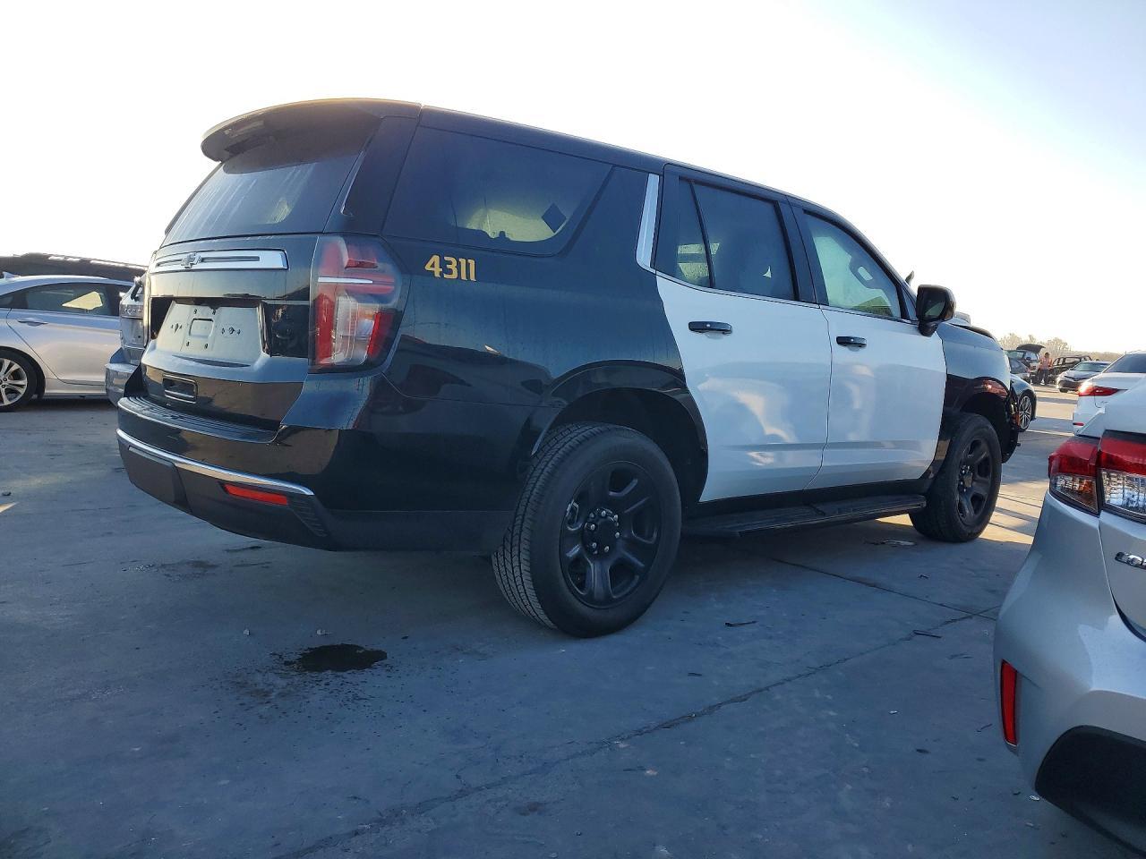 2024 Chevrolet Tahoe Poli - zdjęcie 3