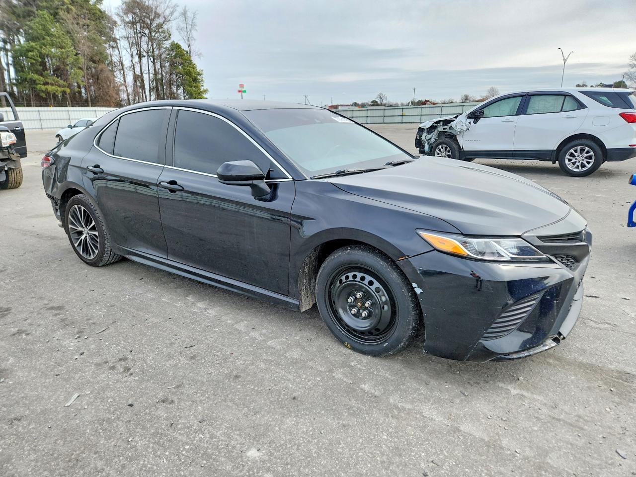 2019 Toyota Camry L - zdjęcie 4