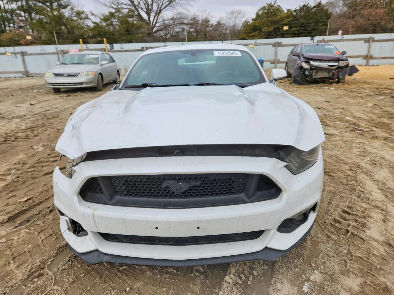 2015 Ford Mustang - zdjęcie 5