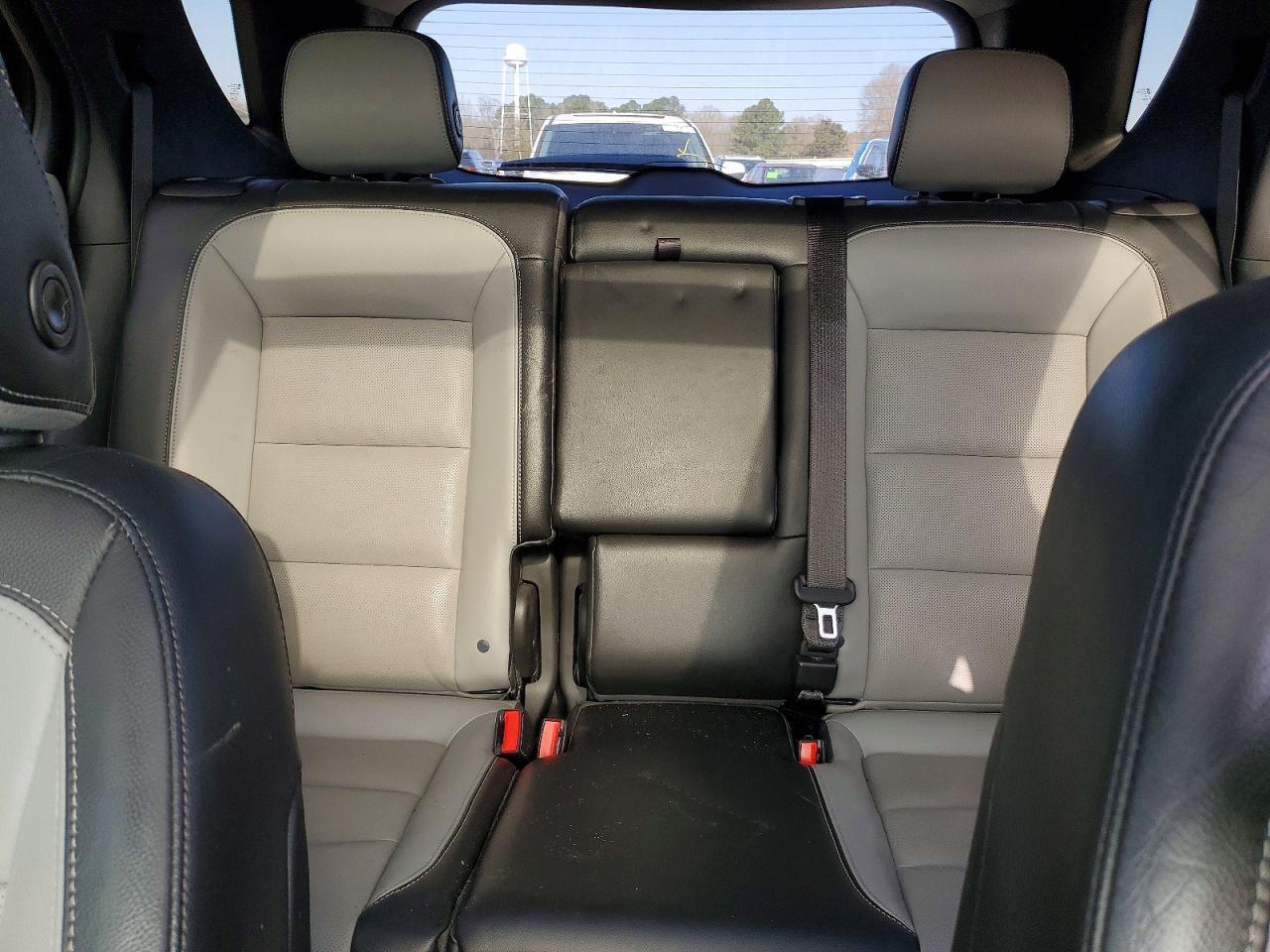 2020 Chevrolet Equinox Premier - zdjęcie 10