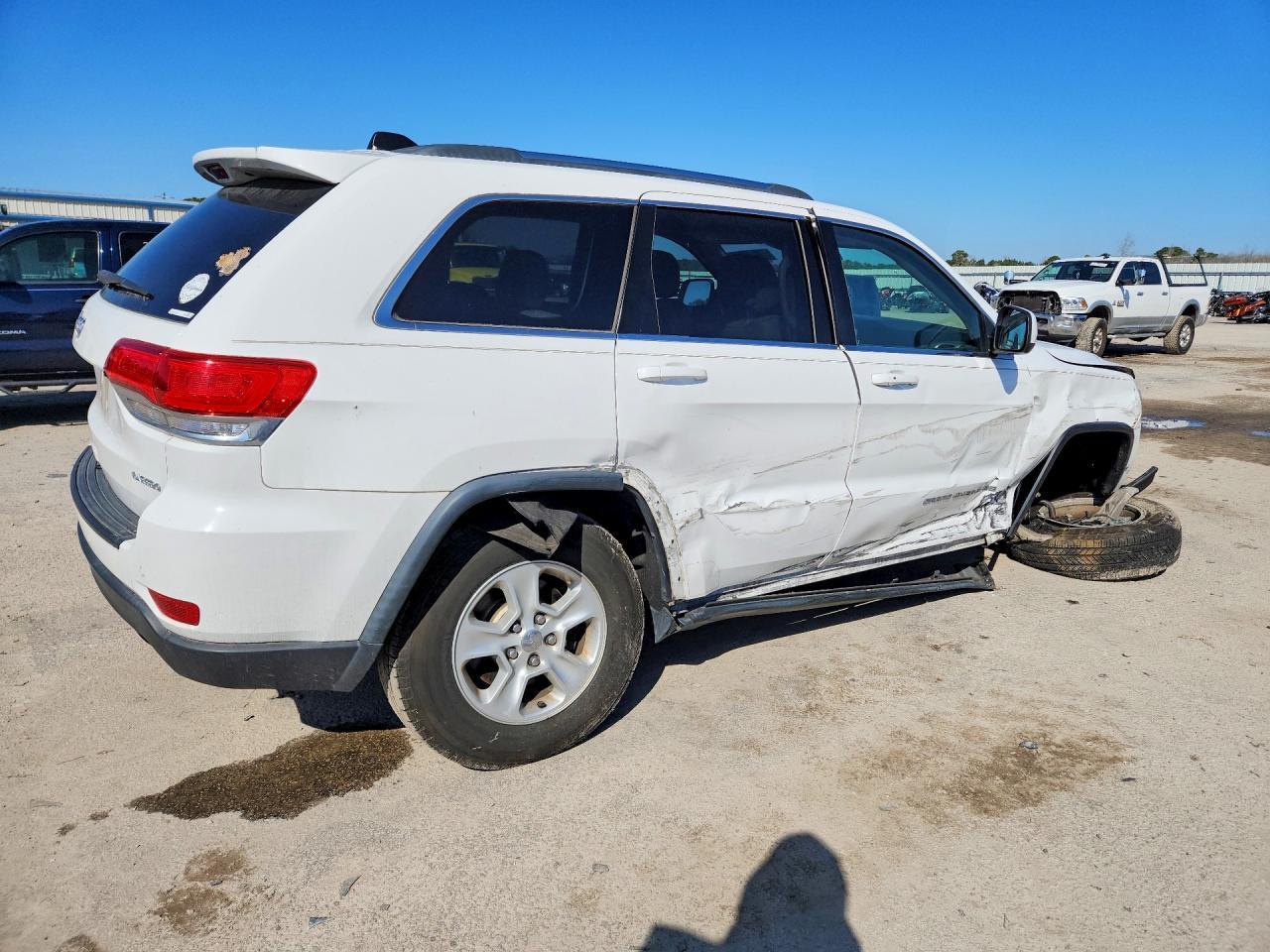 2016 Jeep Grand Cherokee Laredo - zdjęcie 3