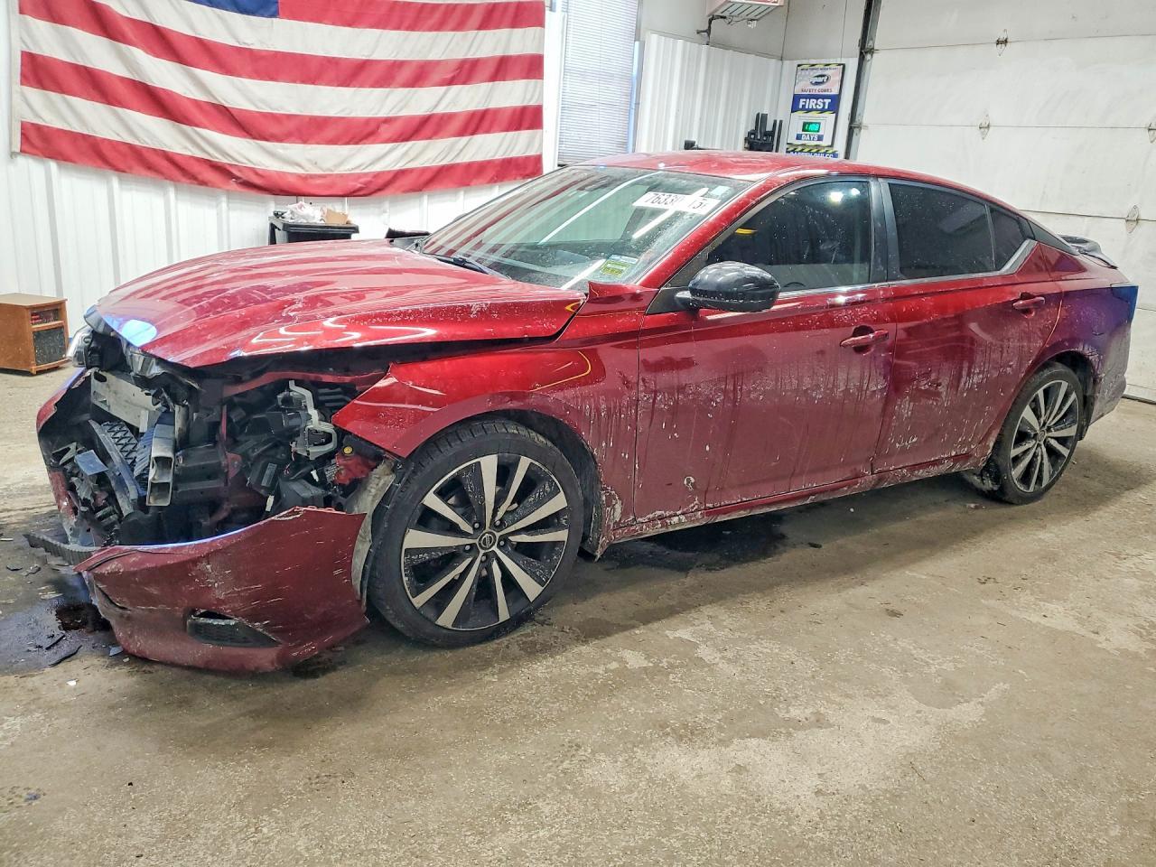 2020 Nissan Altima Sr - zdjęcie główne