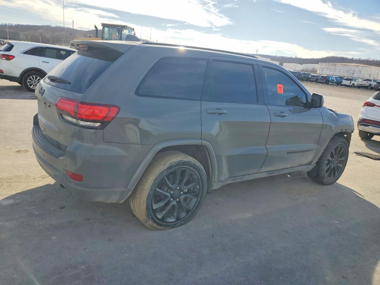 2019 Jeep Grand Cherokee Laredo - zdjęcie 3