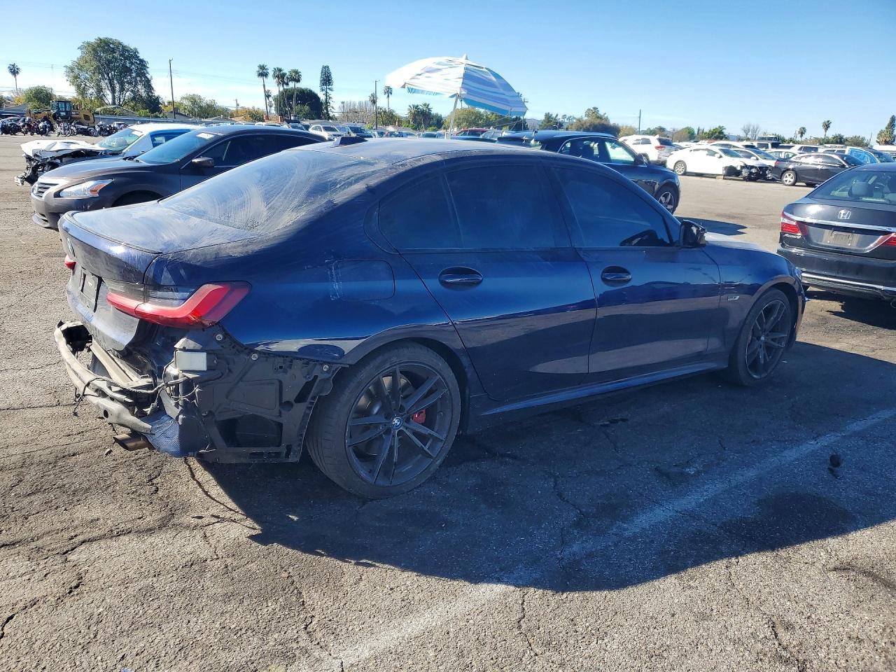 2023 BMW 330E - zdjęcie 3