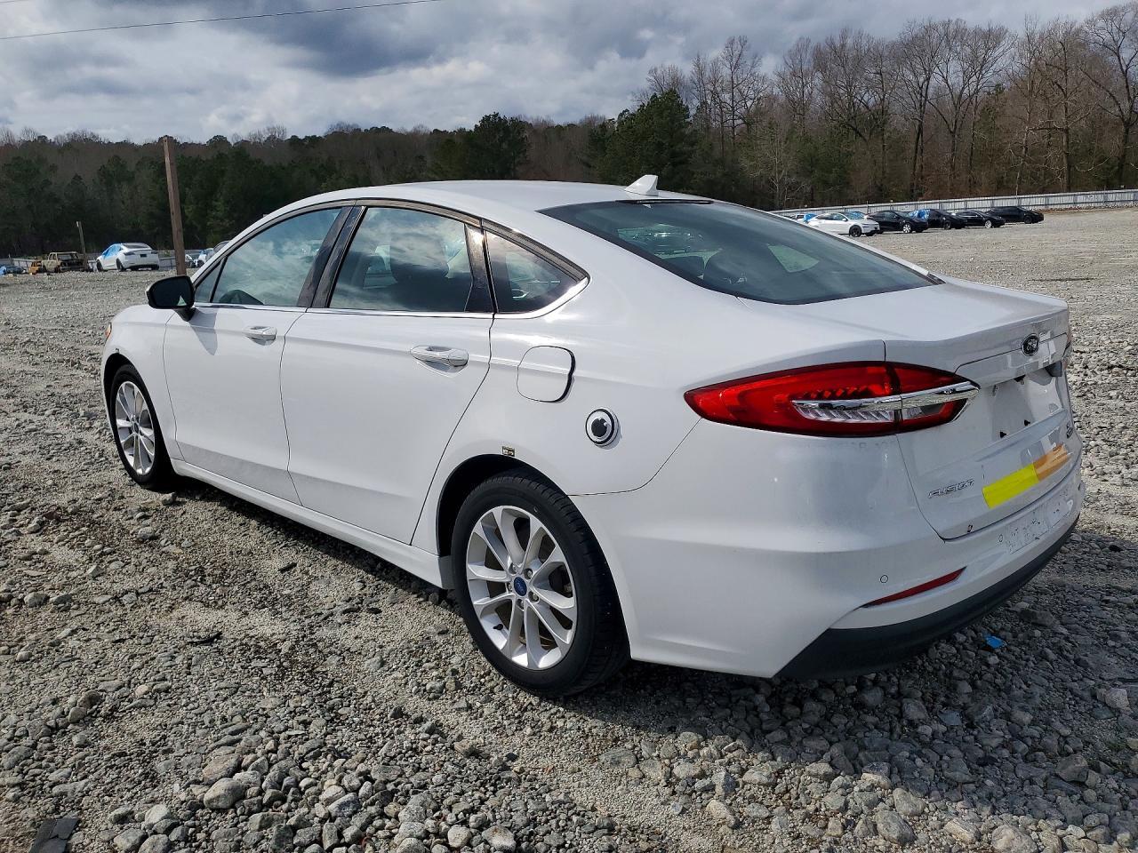 2020 Ford Fusion Se - zdjęcie 2